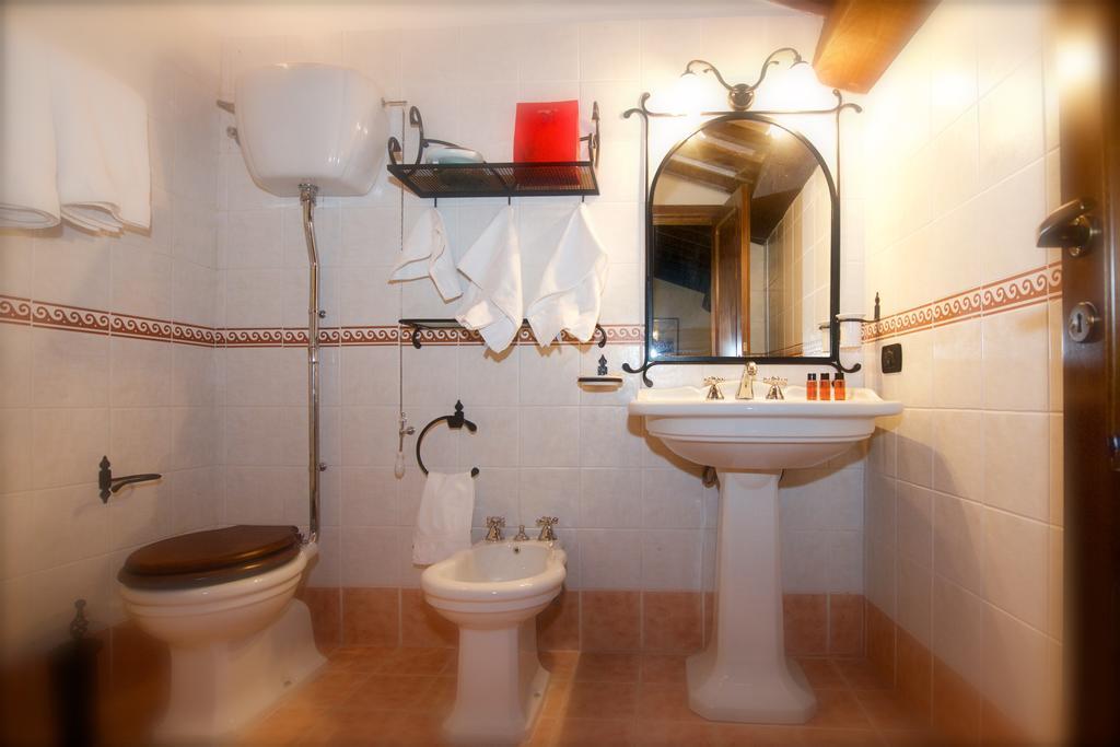 Rosso Porpora Villa Colle Umberto  Ngoại thất bức ảnh