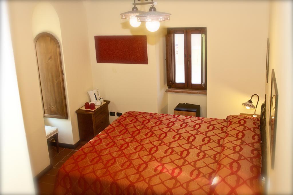 Rosso Porpora Villa Colle Umberto  Ngoại thất bức ảnh
