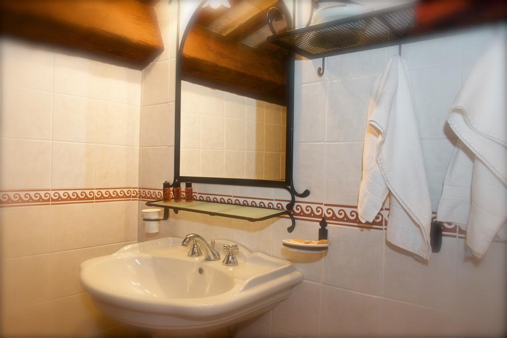 Rosso Porpora Villa Colle Umberto  Ngoại thất bức ảnh